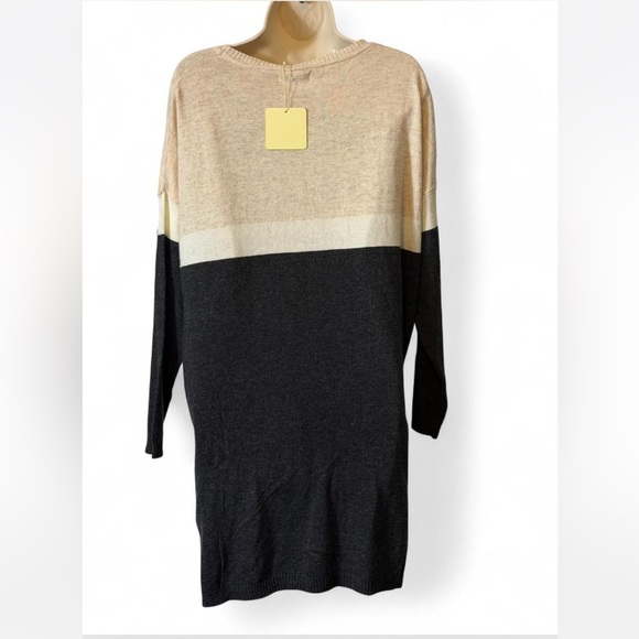 Handmade Colorblock Sweater - Picture 4 of 13